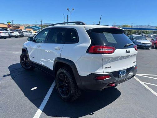 2018 Jeep Cherokee Trailhawk