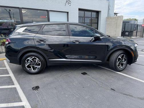 Black 2024 Kia Sportage LX