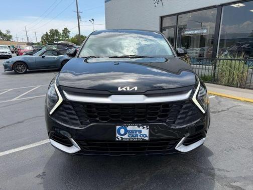 Black 2024 Kia Sportage LX