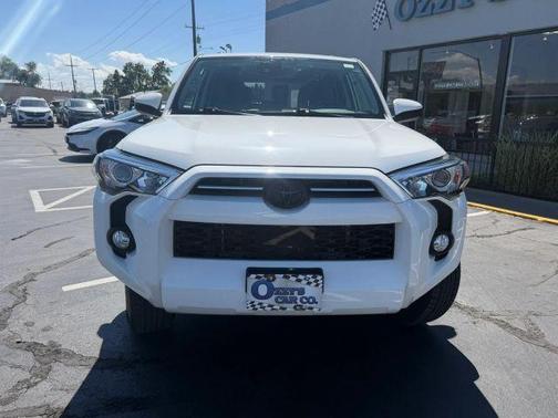 White 2020 Toyota 4Runner SR5 Sport
