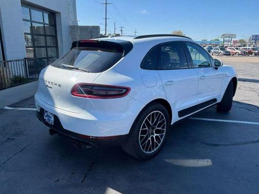 2018 Porsche Macan Sport Edition
