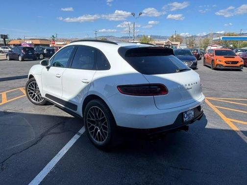 2018 Porsche Macan Sport Edition