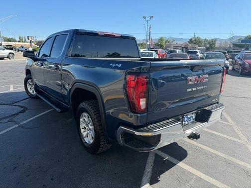Blue 2020 GMC Sierra 1500 SLE
