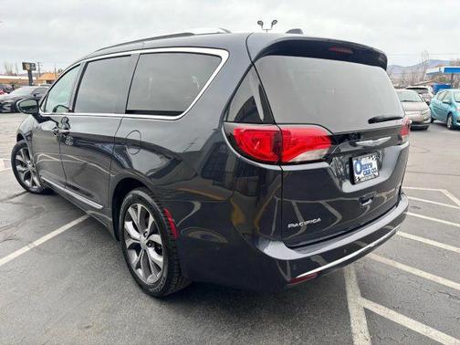 2019 Chrysler Pacifica Limited