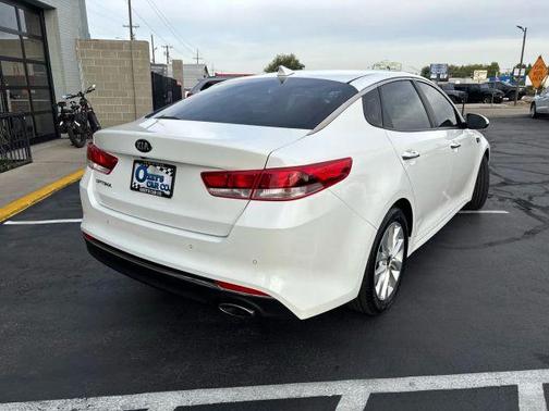 2018 Kia Optima LX