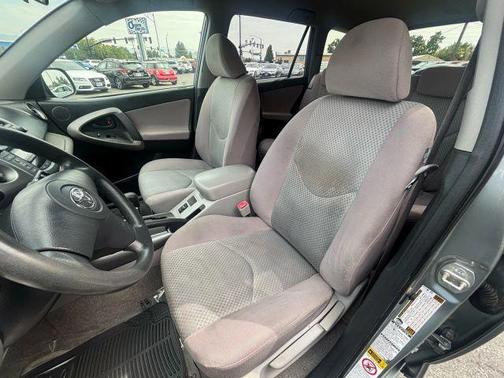 2006 Toyota RAV4 Base