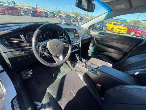 2019 Hyundai SONATA Limited