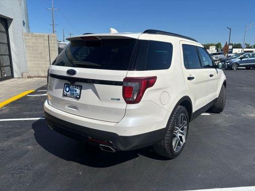 2017 Ford Explorer sport