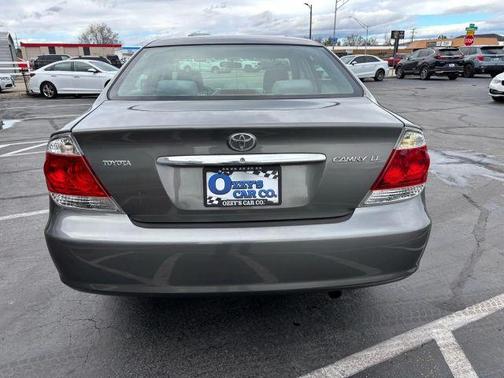 2005 Toyota Camry LE