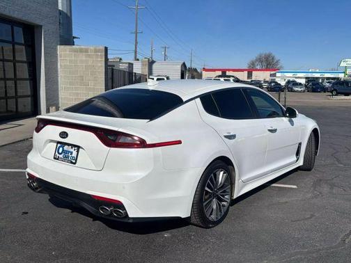 2019 Kia Stinger Base