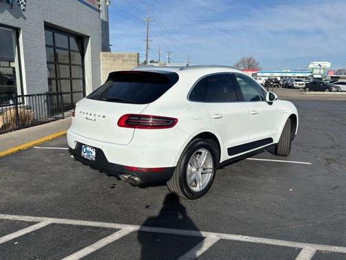 2016 Porsche Macan S
