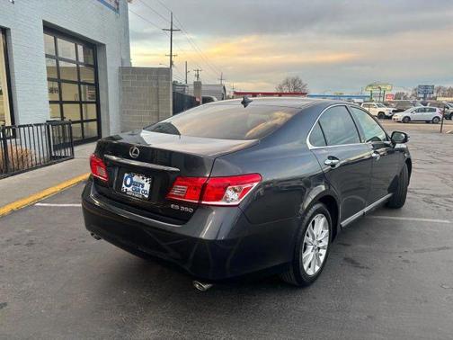 2011 Lexus ES 350 Base