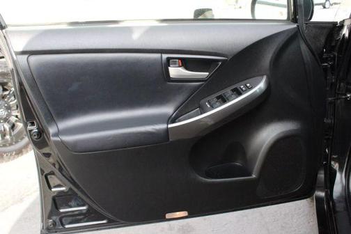 2013 Toyota Prius Three SE