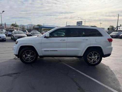 White 2018 Jeep Grand Cherokee Limited