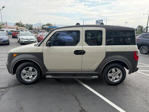 Green 2005 Honda Element LX