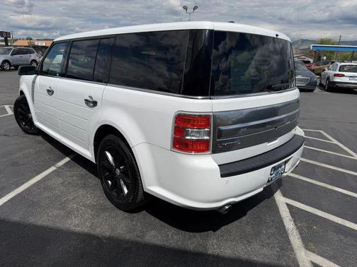 White 2019 Ford Flex Limited