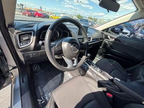 2016 Mazda Mazda3 i Sport