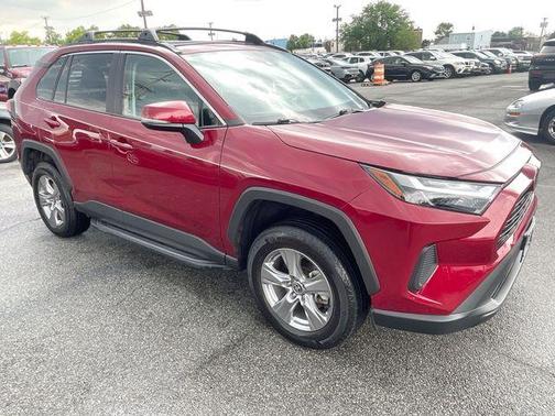 Pearl 2025 Toyota RAV4 XLE