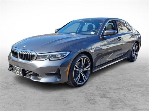 2022 BMW 330 i xDrive