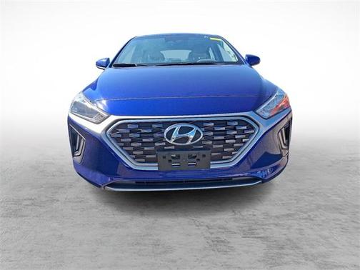 2022 Hyundai IONIQ Hybrid SE