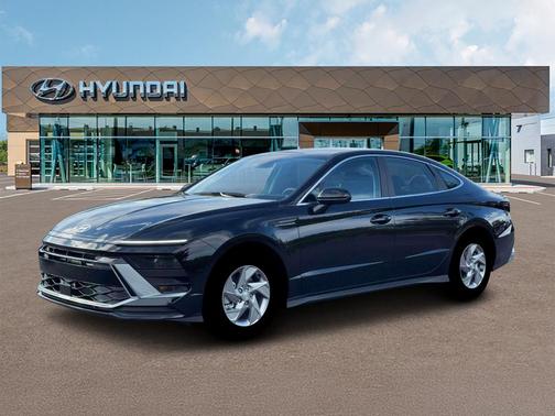 Black 2026 Hyundai SONATA SE