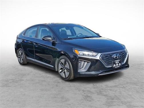 2022 Hyundai IONIQ Hybrid SEL