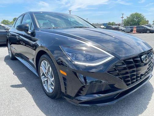 Onyx Black 2023 Hyundai SONATA SEL