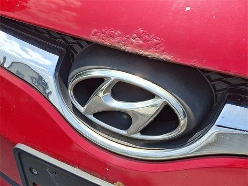 2013 Hyundai Veloster Base