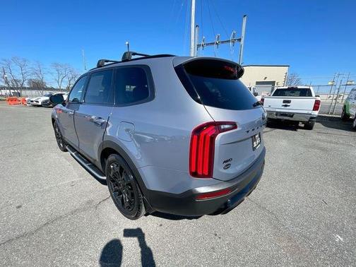 Everlasting Silver 2021 Kia Telluride SX