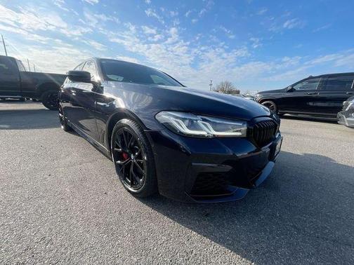 Carbon Black Metallic 2023 BMW 540 i xDrive