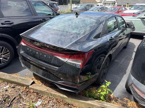 Onyx Black 2023 Hyundai ELANTRA SEL