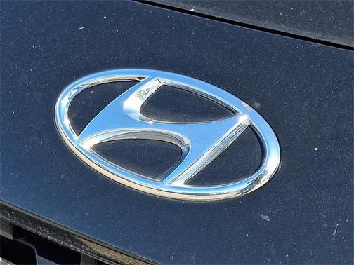 2022 Hyundai KONA Limited