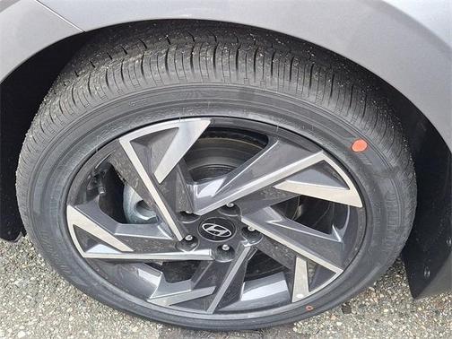 2025 Hyundai ELANTRA HEV Limited