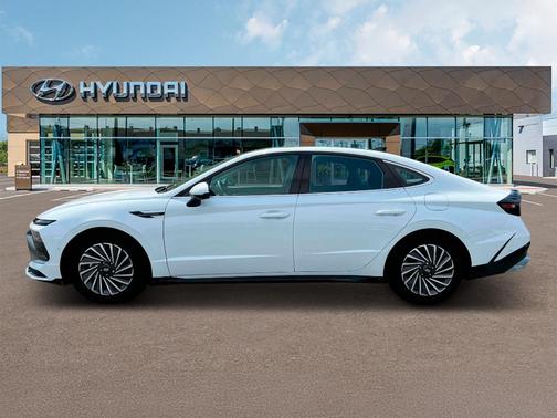 2025 Hyundai SONATA Hybrid Limited