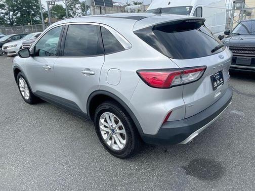 Ingot Silver 2020 Ford Escape SE