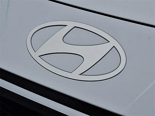 2026 Hyundai ELANTRA SEL