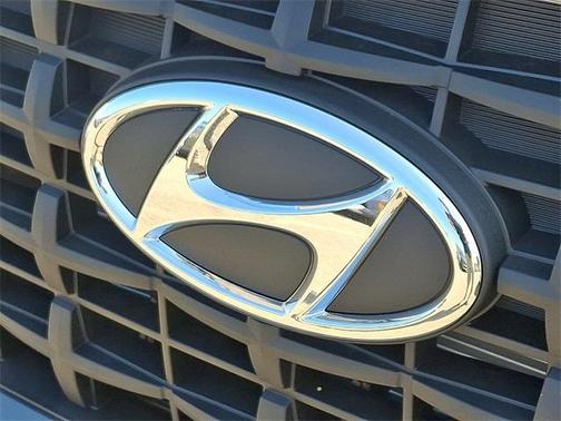 2025 Hyundai VENUE SE