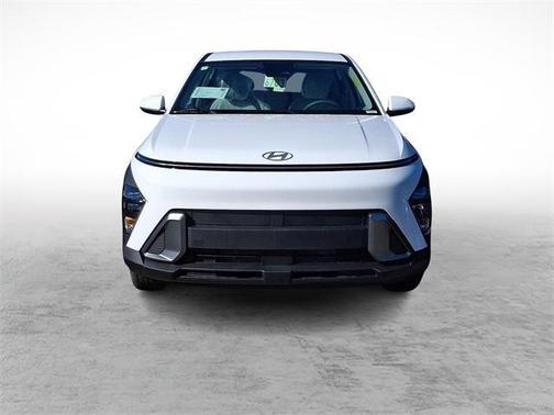 2025 Hyundai KONA SE