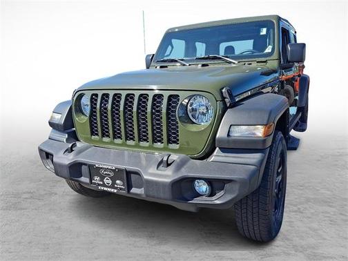 2022 Jeep Gladiator Sport