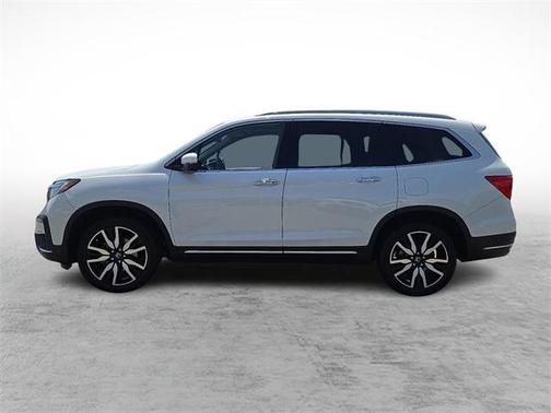 2022 Honda Pilot Touring 7-Passenger