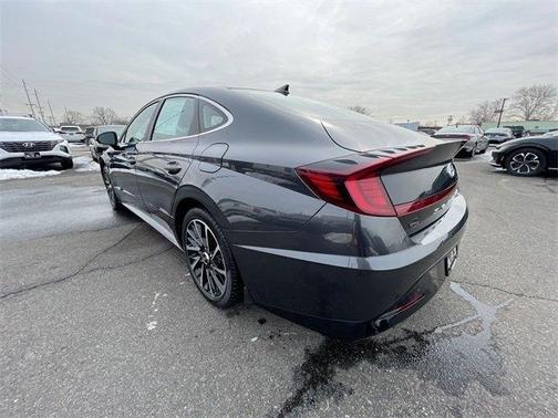 2021 Hyundai SONATA Limited