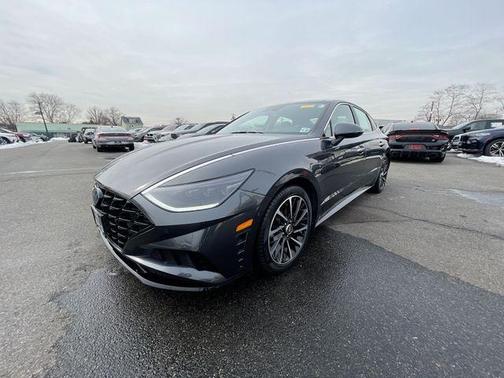 2021 Hyundai SONATA Limited