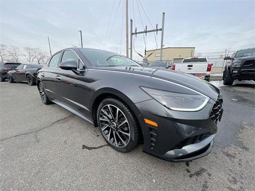 2021 Hyundai SONATA Limited