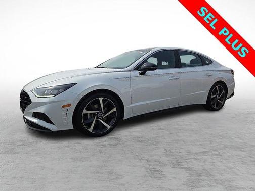 2022 Hyundai SONATA SEL Plus