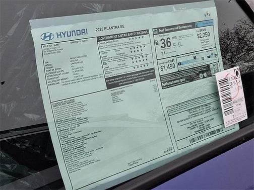 2025 Hyundai ELANTRA SE