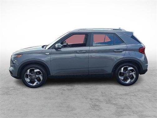 2022 Hyundai VENUE SEL