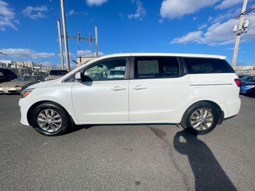 2019 Kia Sedona LX