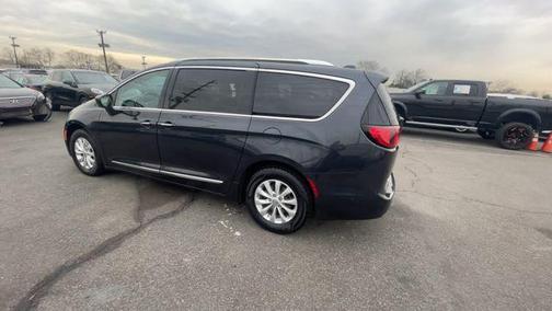 2019 Chrysler Pacifica Touring-L