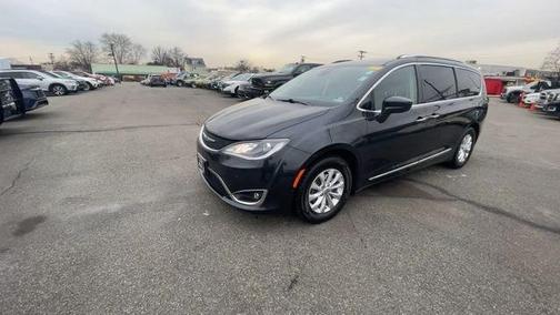2019 Chrysler Pacifica Touring-L