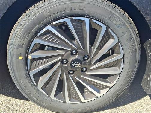 2025 Hyundai SONATA Hybrid Limited
